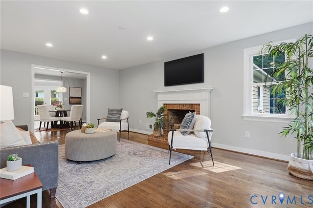 7740 Surreywood Dr, Chesterfield, VA 23235
