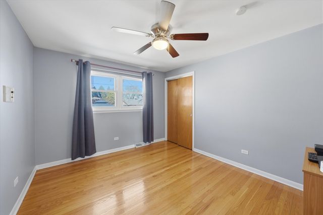 8215 Austin Avenue, Burbank, IL 60459