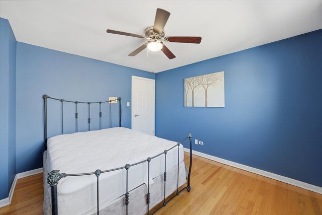 8215 Austin Avenue, Burbank, IL 60459