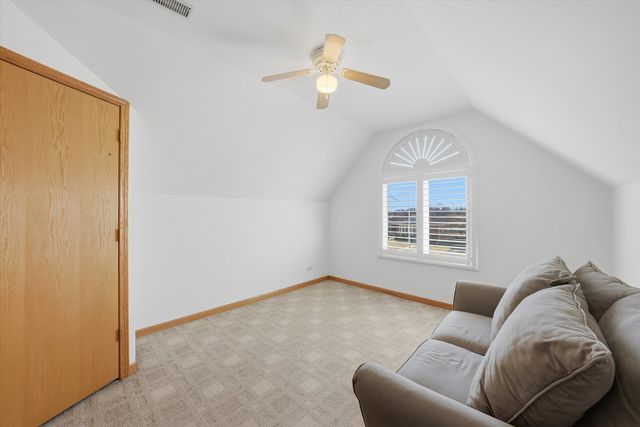 8215 Austin Avenue, Burbank, IL 60459