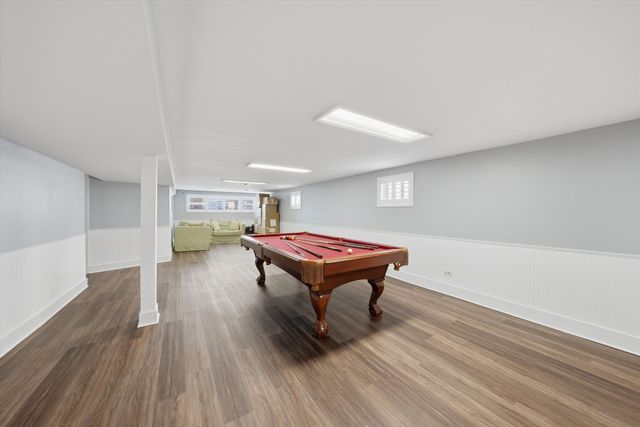 8215 Austin Avenue, Burbank, IL 60459