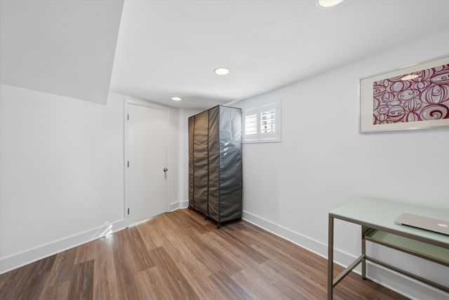 8215 Austin Avenue, Burbank, IL 60459