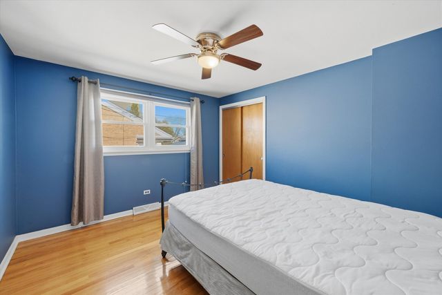 8215 Austin Avenue, Burbank, IL 60459