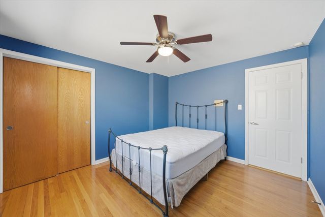 8215 Austin Avenue, Burbank, IL 60459