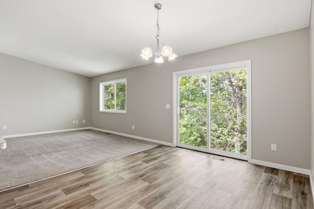 39571 Oak Park Trail, North Branch, MN 55056