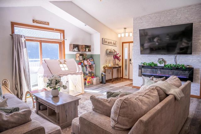 901-903 Boldon Avenue, Sparta, WI 54656