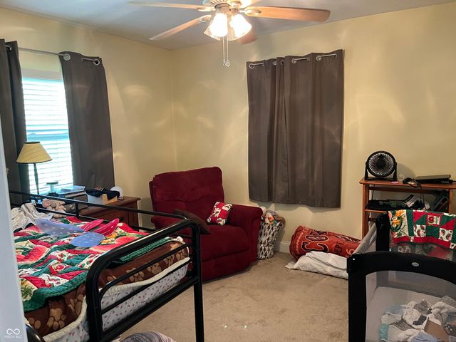 450 S Valley Lane, Greenwood, IN 46142