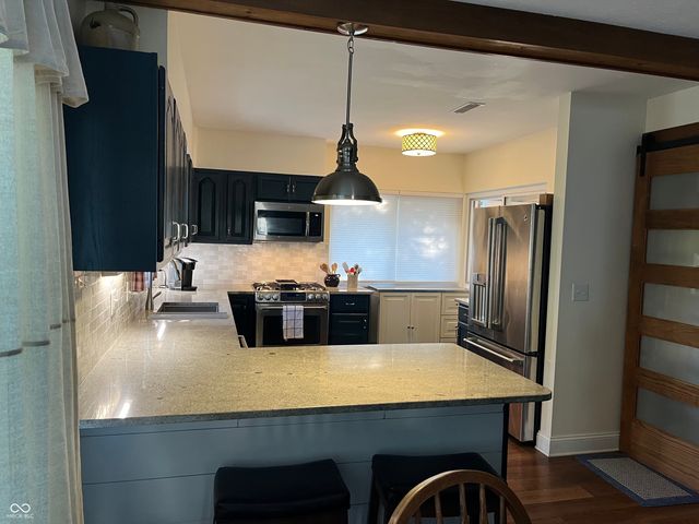 450 S Valley Lane, Greenwood, IN 46142