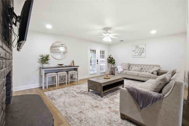 1510 Austrian Road, Grand Prairie, TX 75050