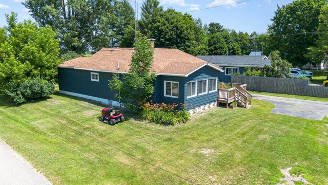 7388 W Esmond Road, Hale, MI 48739