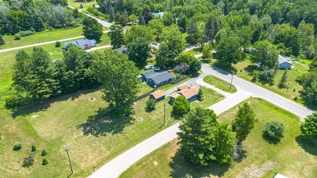 7388 W Esmond Road, Hale, MI 48739