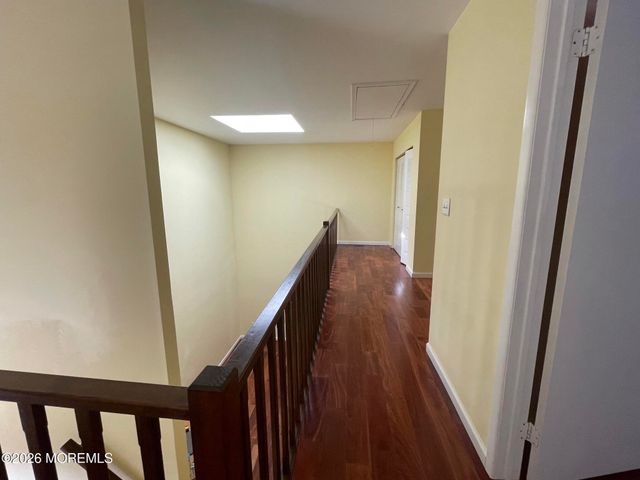 19 Clavendon Court, Middletown, NJ 07748