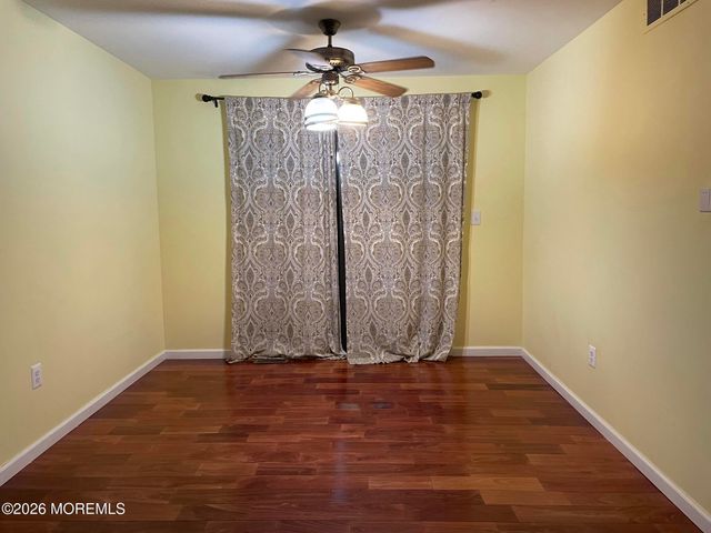 19 Clavendon Court, Middletown, NJ 07748