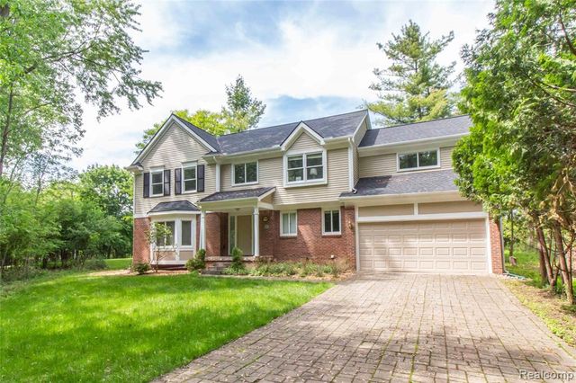 6910 Leytonstone Boulevard, West Bloomfield, MI 48322