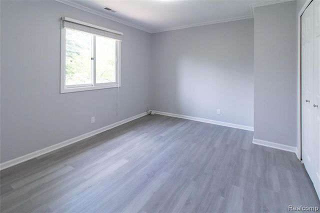 6910 Leytonstone Boulevard, West Bloomfield, MI 48322
