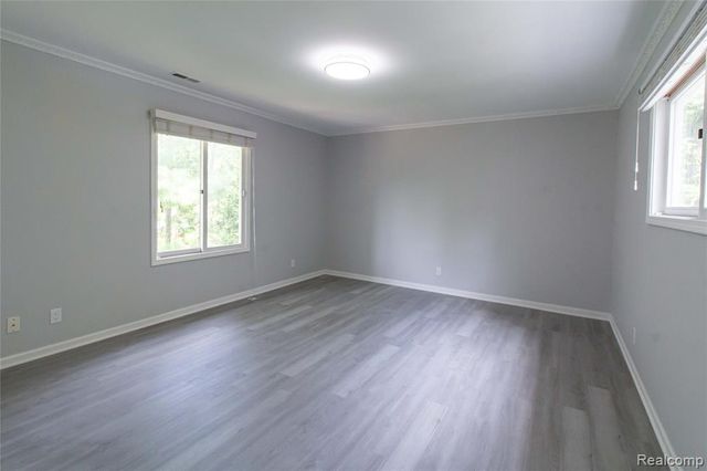 6910 Leytonstone Boulevard, West Bloomfield, MI 48322