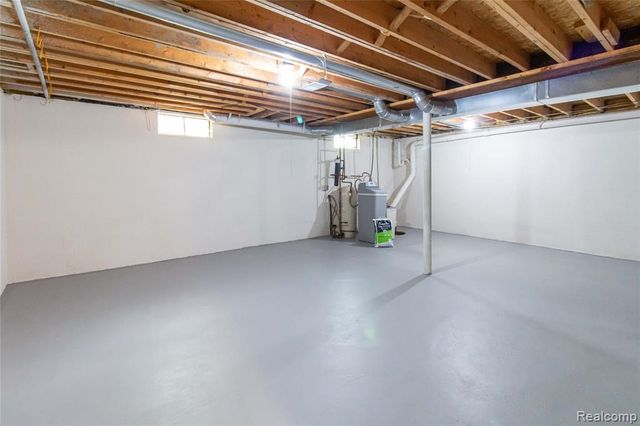 6910 Leytonstone Boulevard, West Bloomfield, MI 48322