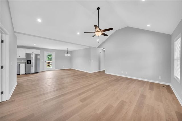 109 Demombreum Circle, Shelbyville, TN 37160