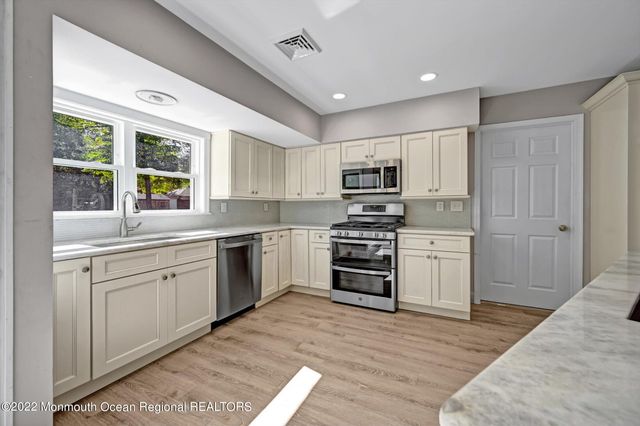 521 San Juan Drive, Toms River, NJ 08753
