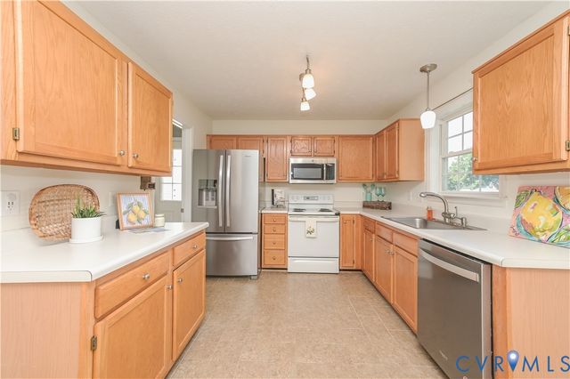 7869 Silktree Pl, Mechanicsville, VA 23111