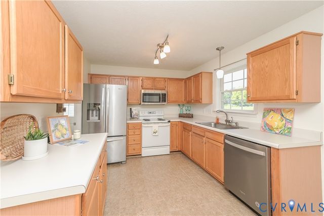 7869 Silktree Pl, Mechanicsville, VA 23111