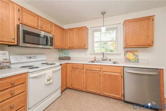 7869 Silktree Pl, Mechanicsville, VA 23111