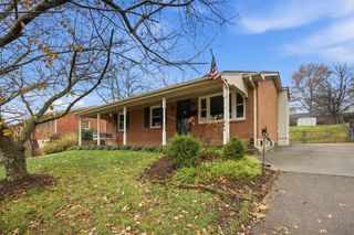 1044 Elmendorf Drive, Lexington, KY 40517