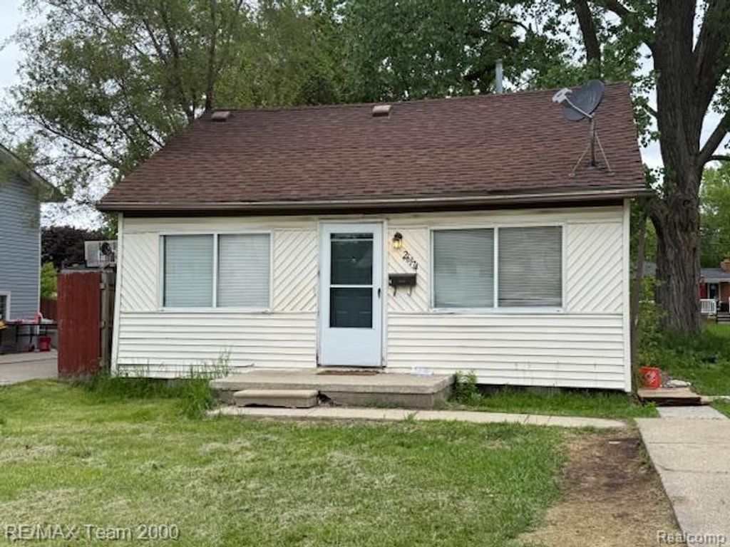 26174 Kitch Street, Inkster, MI 48141