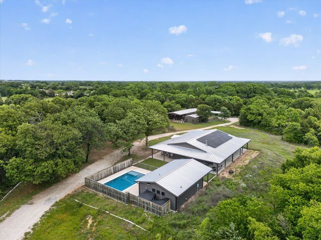 6434 County Road 304, Grandview, TX 76050