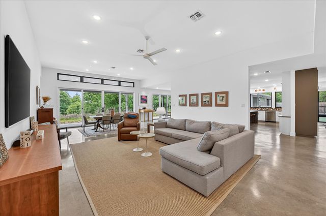 6434 County Road 304, Grandview, TX 76050