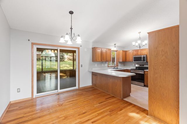 2975 Egan Avenue, Eagan, MN 55121