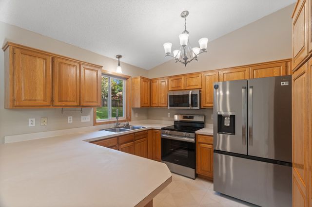 2975 Egan Avenue, Eagan, MN 55121