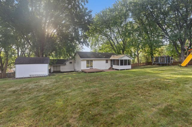 2975 Egan Avenue, Eagan, MN 55121
