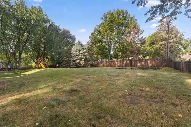 2975 Egan Avenue, Eagan, MN 55121