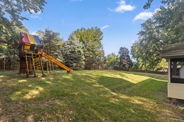 2975 Egan Avenue, Eagan, MN 55121