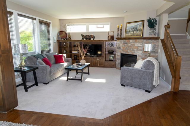 1364 Ridge Lane, Shakopee, MN 55379