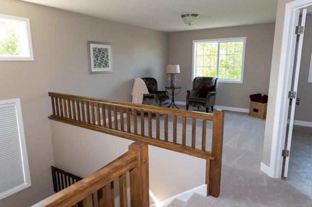 1364 Ridge Lane, Shakopee, MN 55379