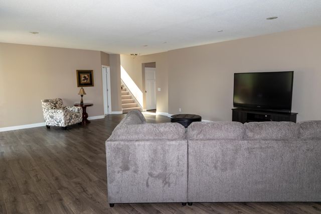 1364 Ridge Lane, Shakopee, MN 55379