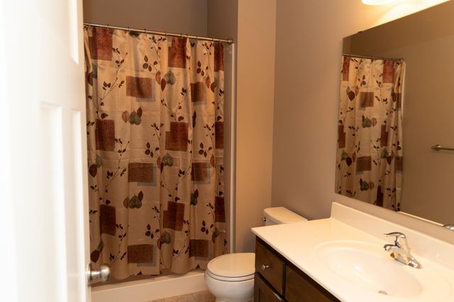 1364 Ridge Lane, Shakopee, MN 55379