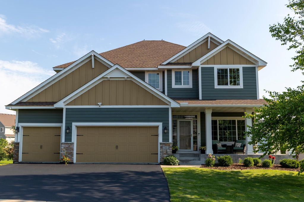 1364 Ridge Lane, Shakopee, MN 55379