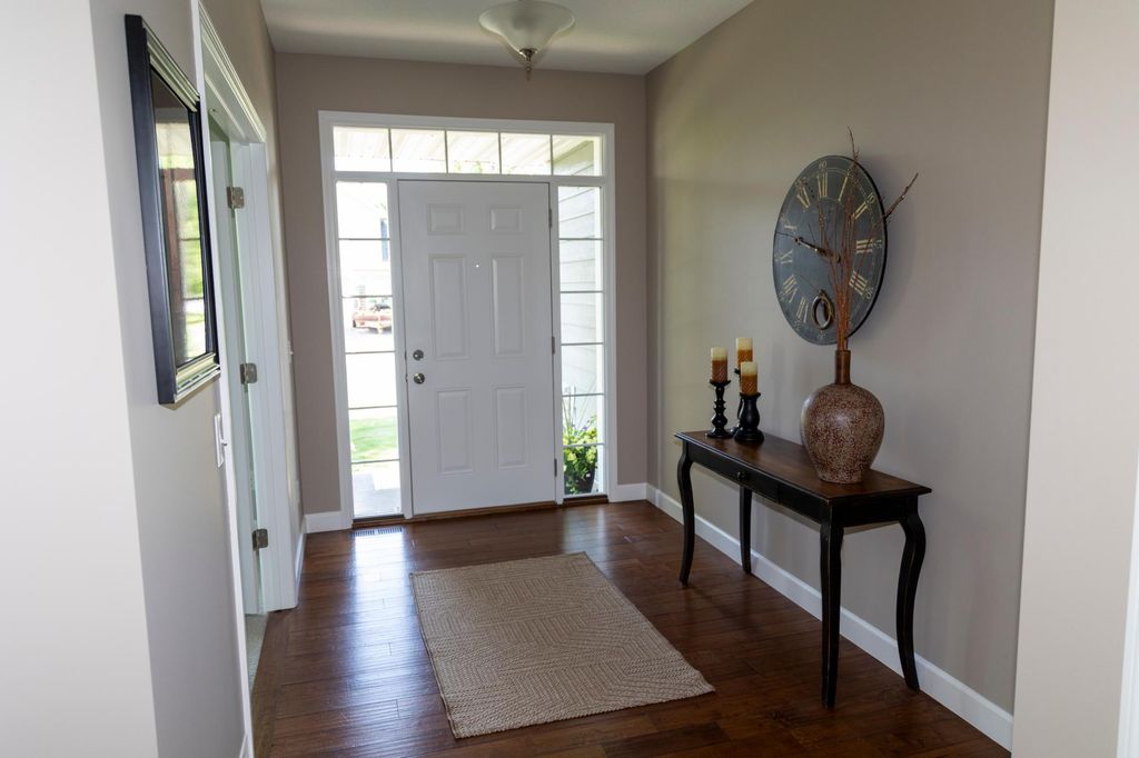 1364 Ridge Lane, Shakopee, MN 55379 — photo 2