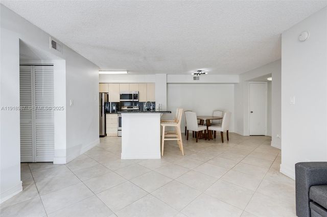 650 S Park Road 135, Hollywood, FL 33021