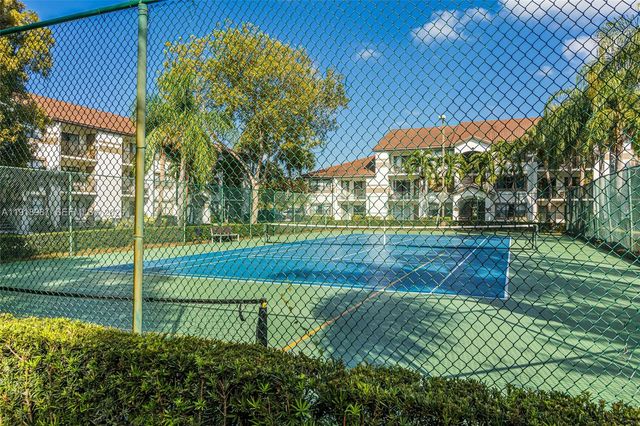 650 S Park Road 135, Hollywood, FL 33021