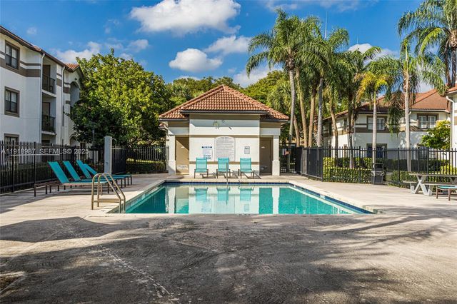 650 S Park Road 135, Hollywood, FL 33021