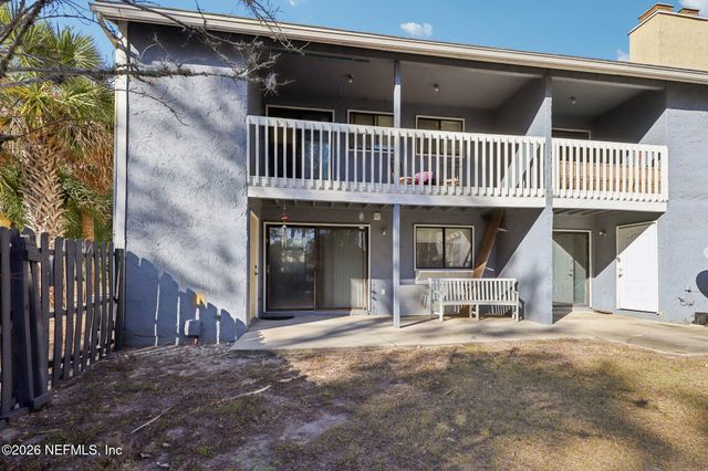 3517 PEELER Road 13, Jacksonville, FL 32277