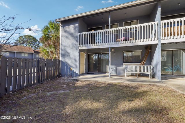 3517 PEELER Road 13, Jacksonville, FL 32277