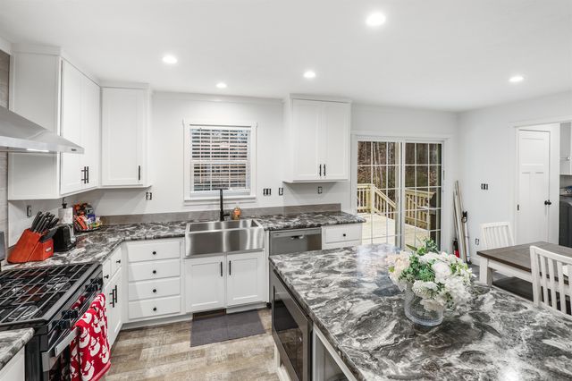 53 Sunrise Hill Road, Thornton, NH 03285