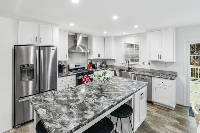 53 Sunrise Hill Road, Thornton, NH 03285