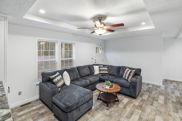 53 Sunrise Hill Road, Thornton, NH 03285