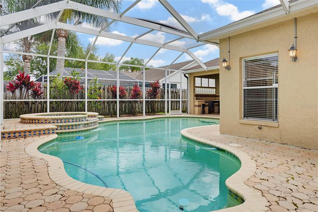 10115 KINGSBRIDGE AVENUE, Tampa, FL 33626